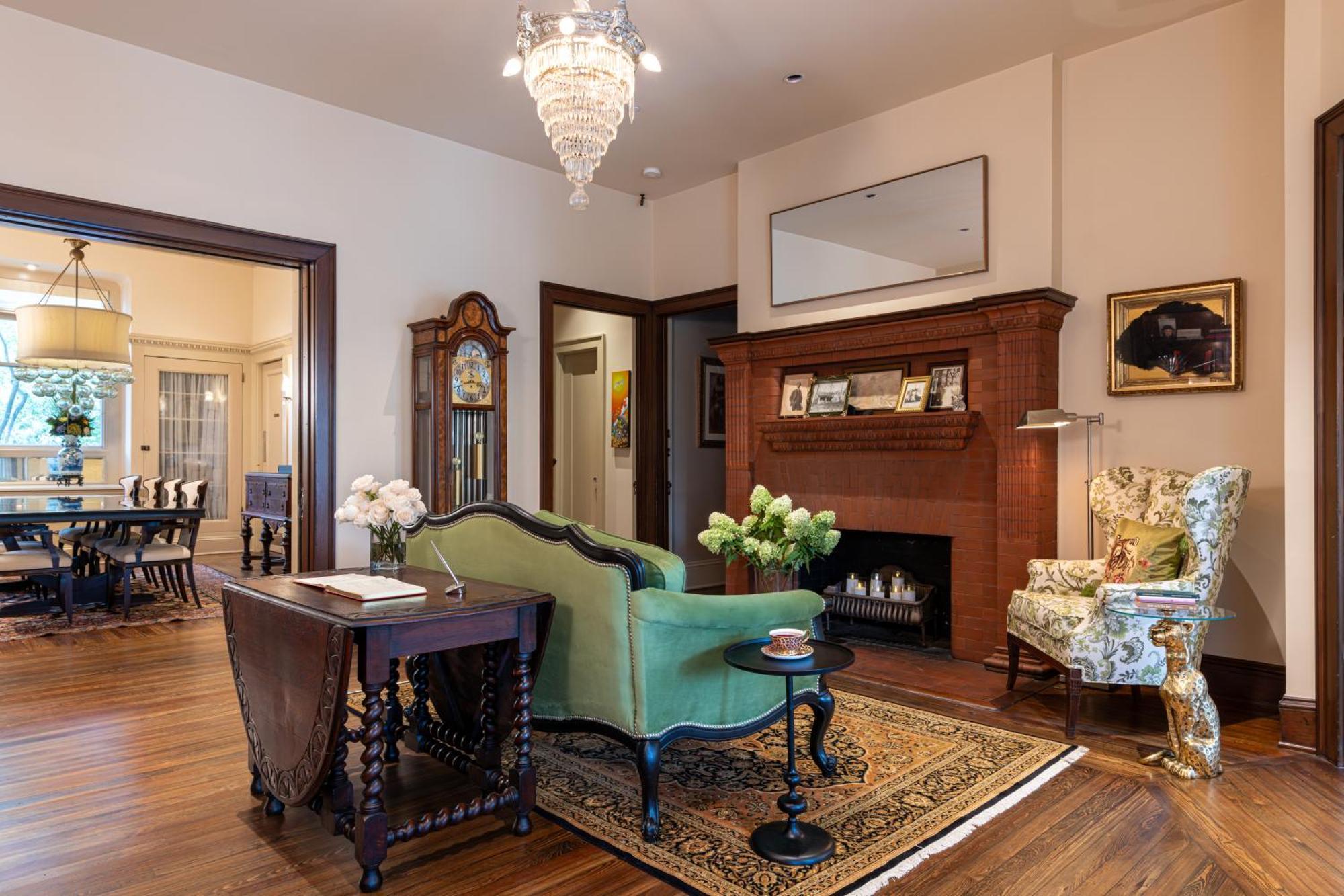 Stonehurst Place