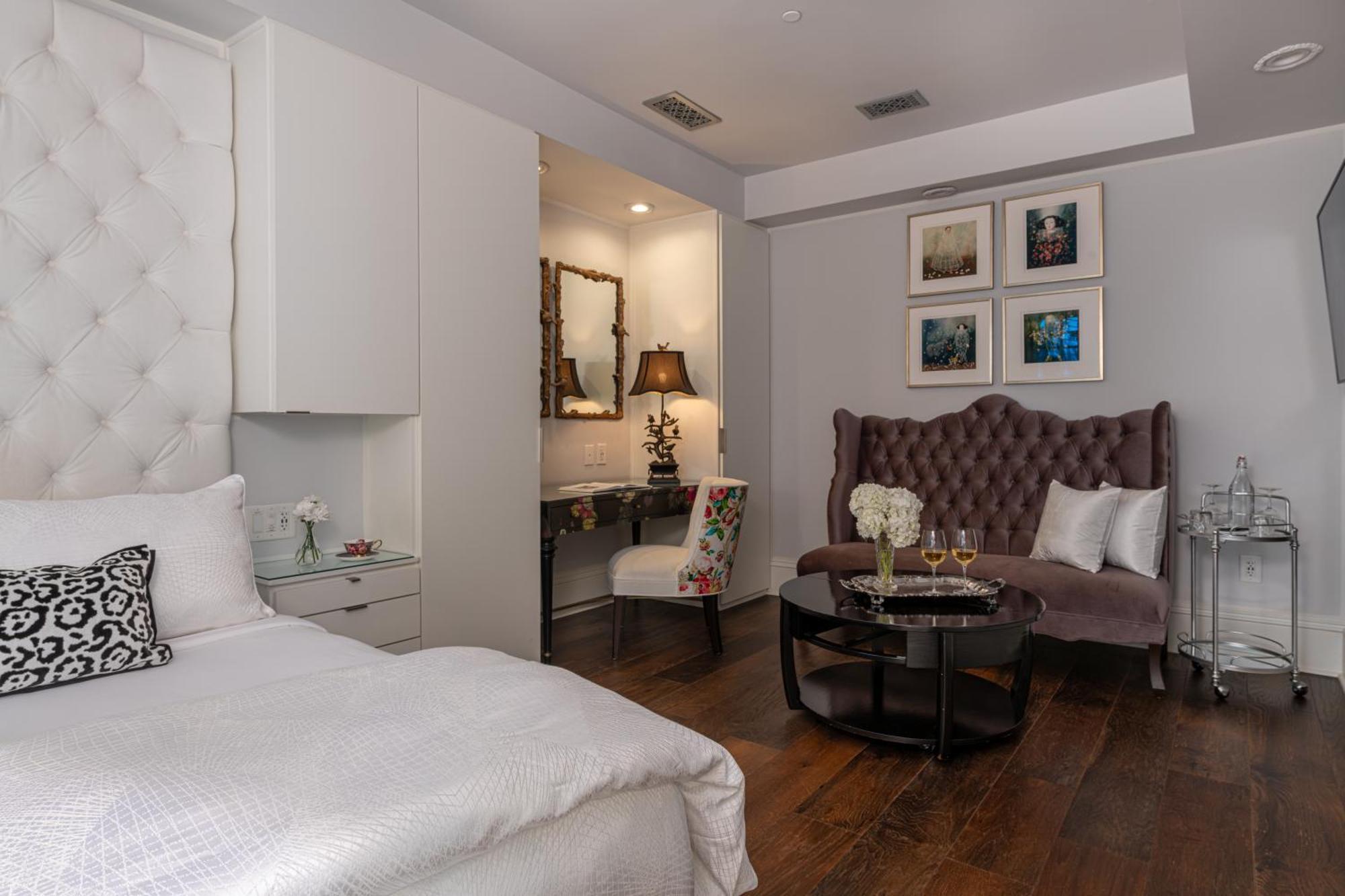 Stonehurst Place
