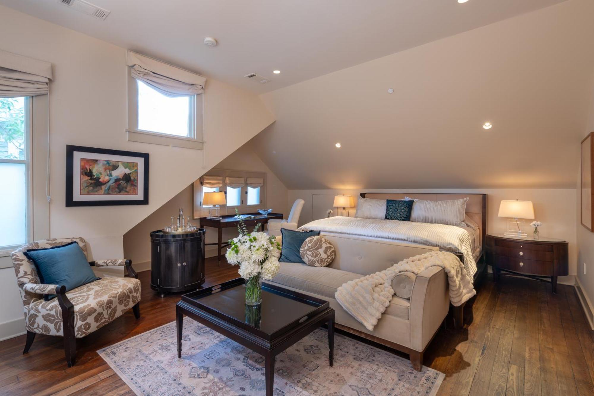 Stonehurst Place Hotel