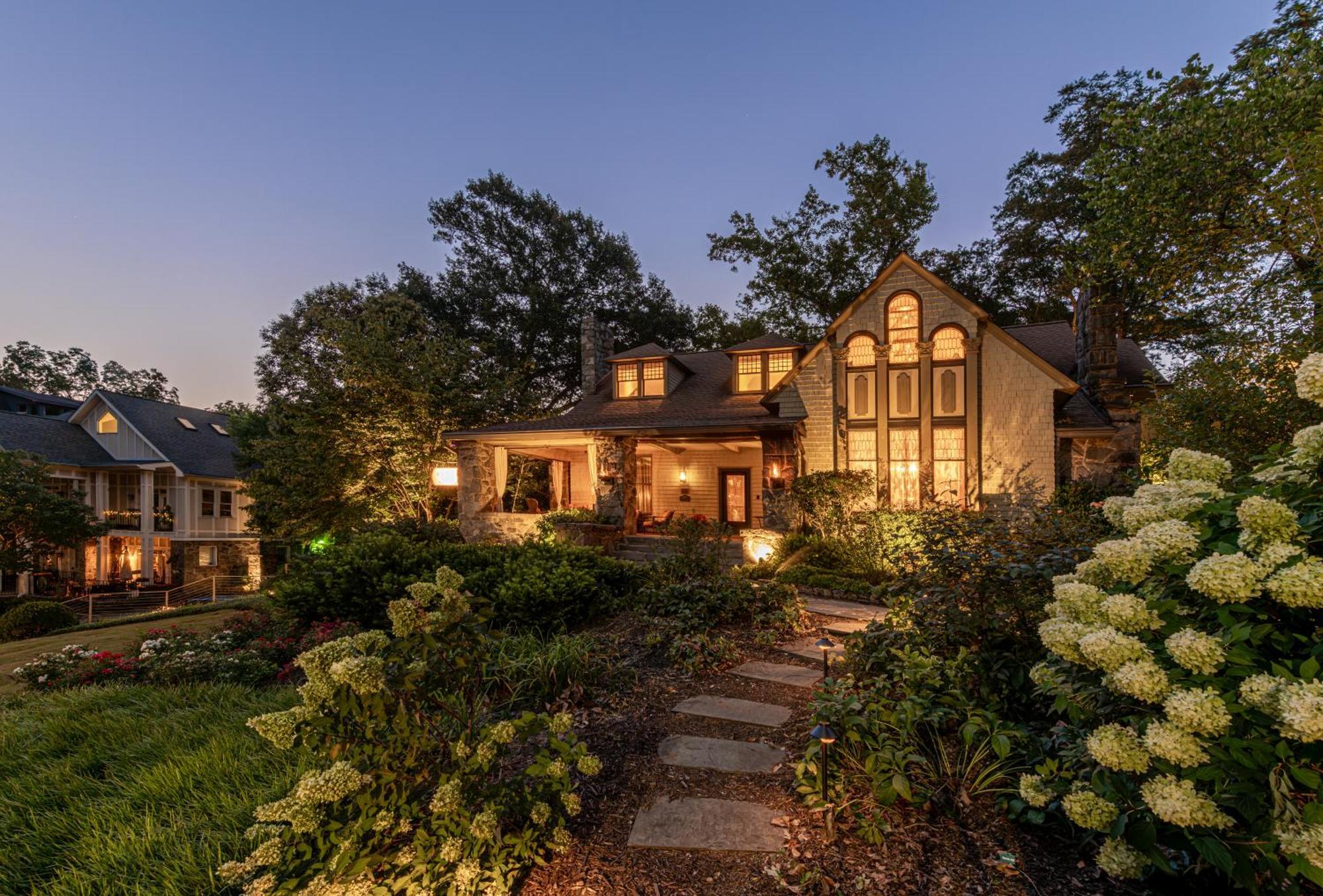Stonehurst Place 4*